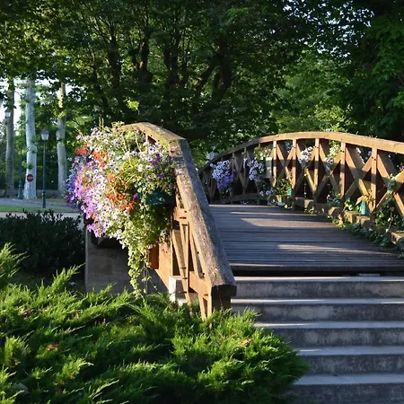 Les Saules Parc & - Teritoria 보나